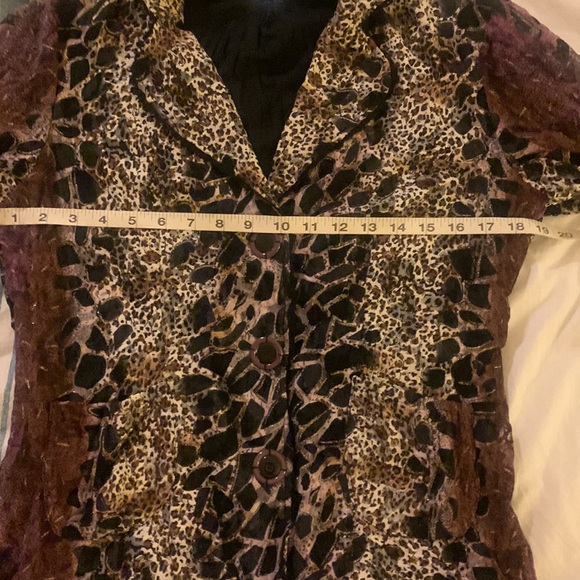 Alberto Makali Animal print Blazer Top - Picture 4 of 14